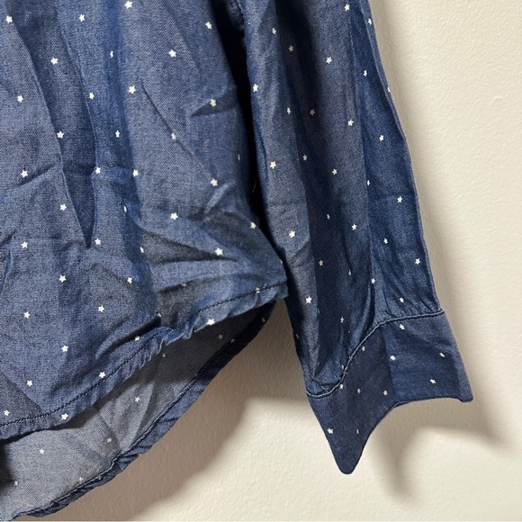 American Eagle Blue Lyocell Star Print Button Up Shirt Women’s Size Large Top - Picture 3 of 10